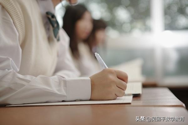 中考数学相似全等三角形压轴题,二次函数三角形相似压轴题