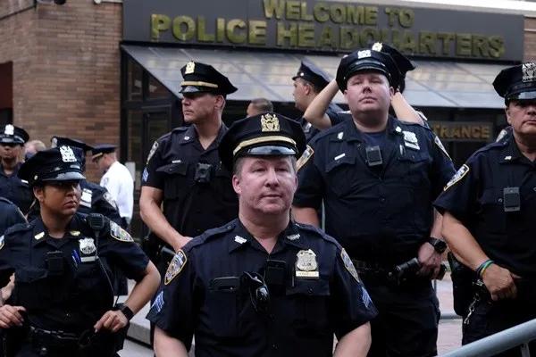 印度阅兵农民,印度阅兵大批农民开拖拉机抗议