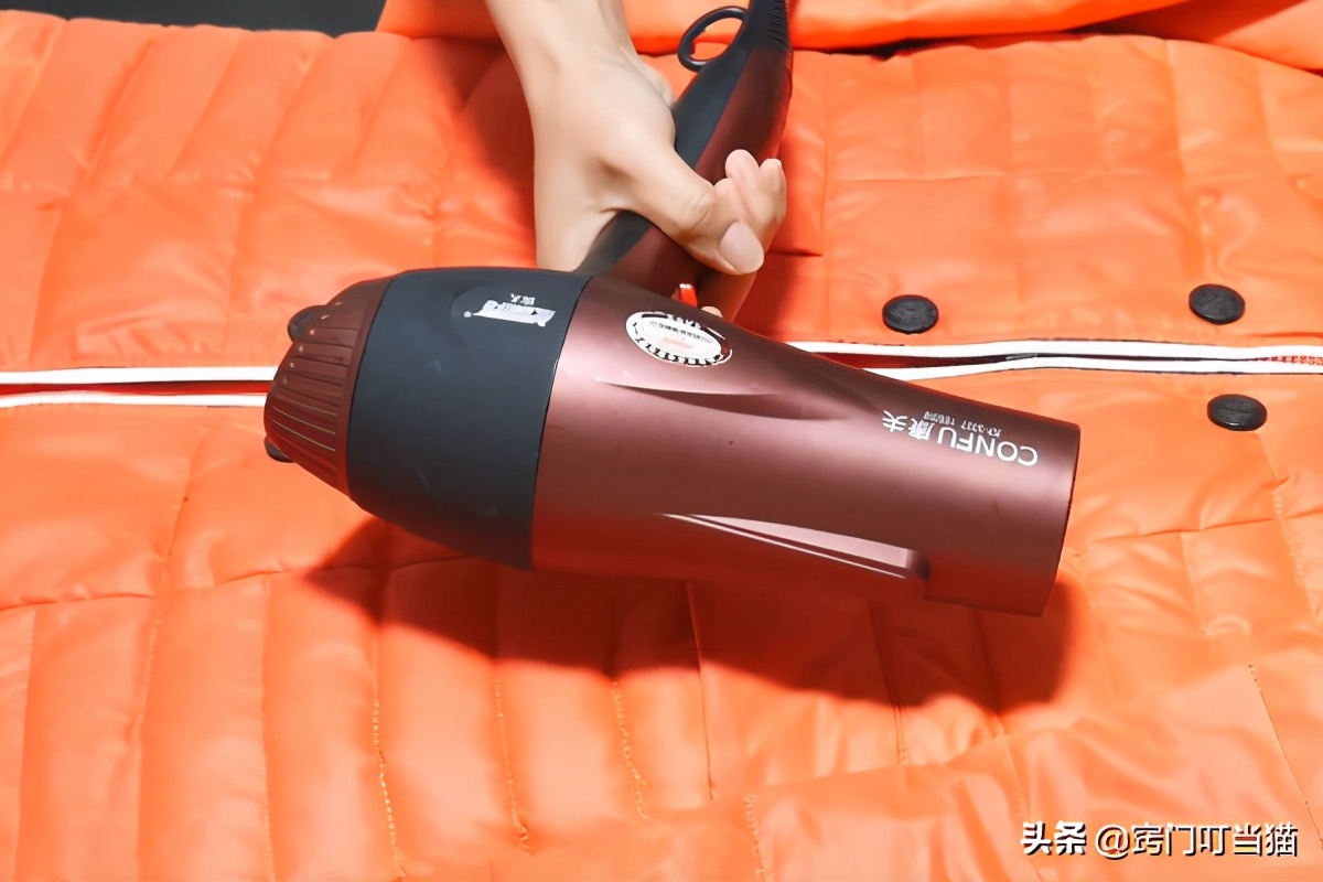 羽绒服怎么干洗洗得干净,羽绒服干洗用什么方法洗干净