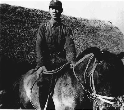 张震：朝战重创美军，78岁想退休，*小平邓**：老伙计，再干一届