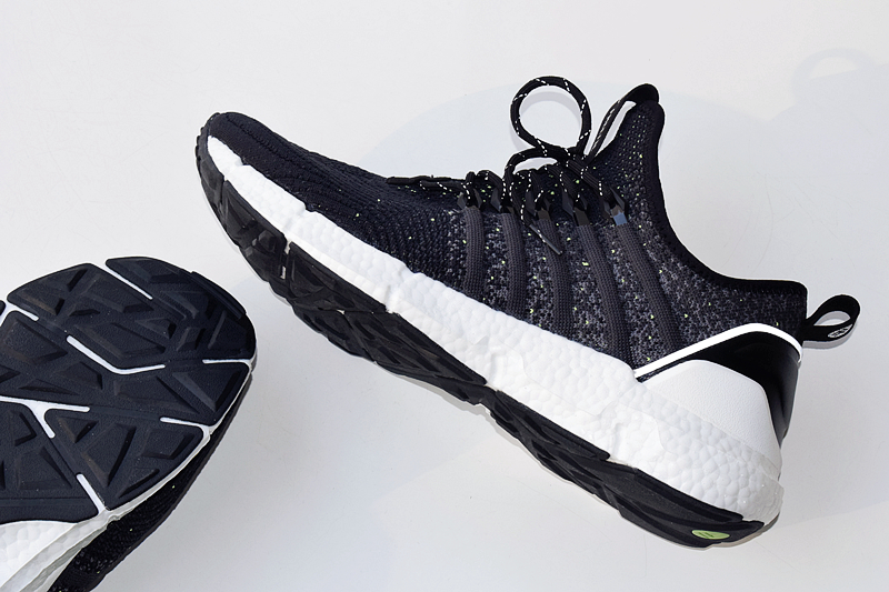 舒适减震跑步鞋,舒适回弹高的跑步鞋