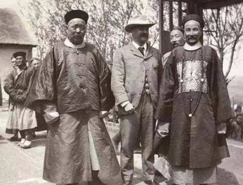 清朝第一任皇帝溥仪的结局,清朝皇帝溥仪传奇人生