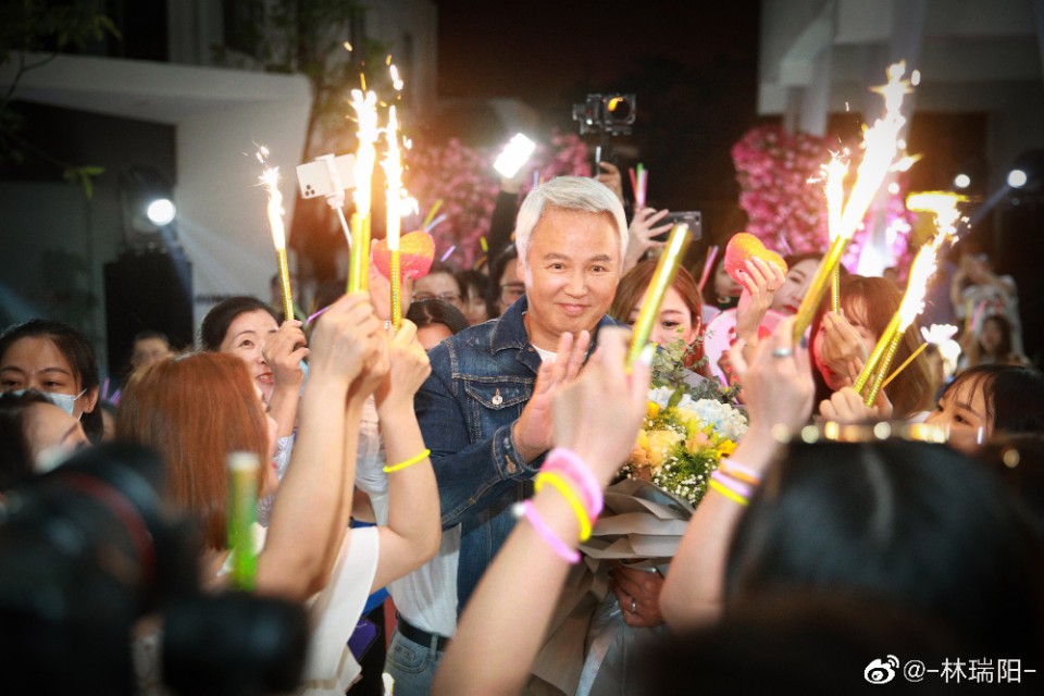 张庭林瑞阳夫妇自创护肤品牌tst,张庭tst不卖了吗