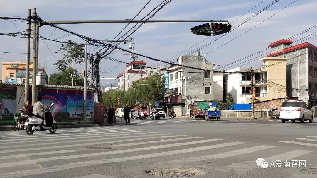 小红帽执勤,小红帽指挥