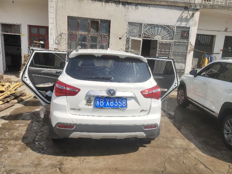 怎么给自己的爱车抛光打蜡,自己动手给爱车打蜡步骤