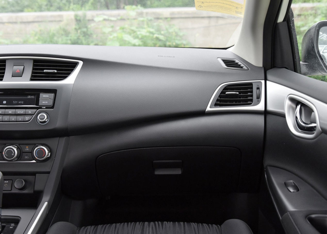 全新轩逸巅峰之作上市,新轩逸经典上市价格