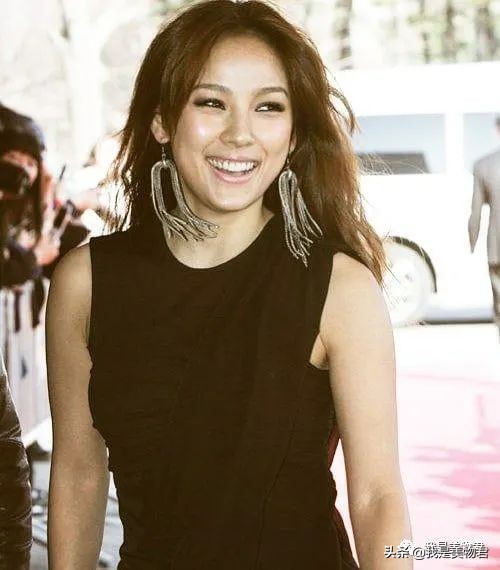 jennie女团可爱,jennie团综穿搭同款