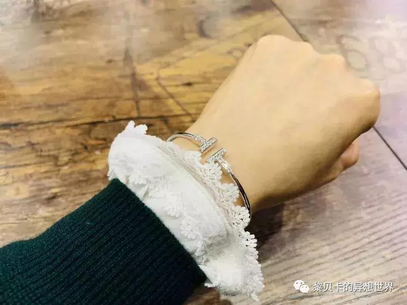 这些东西买的时候肉痛却天天用，她们说值了