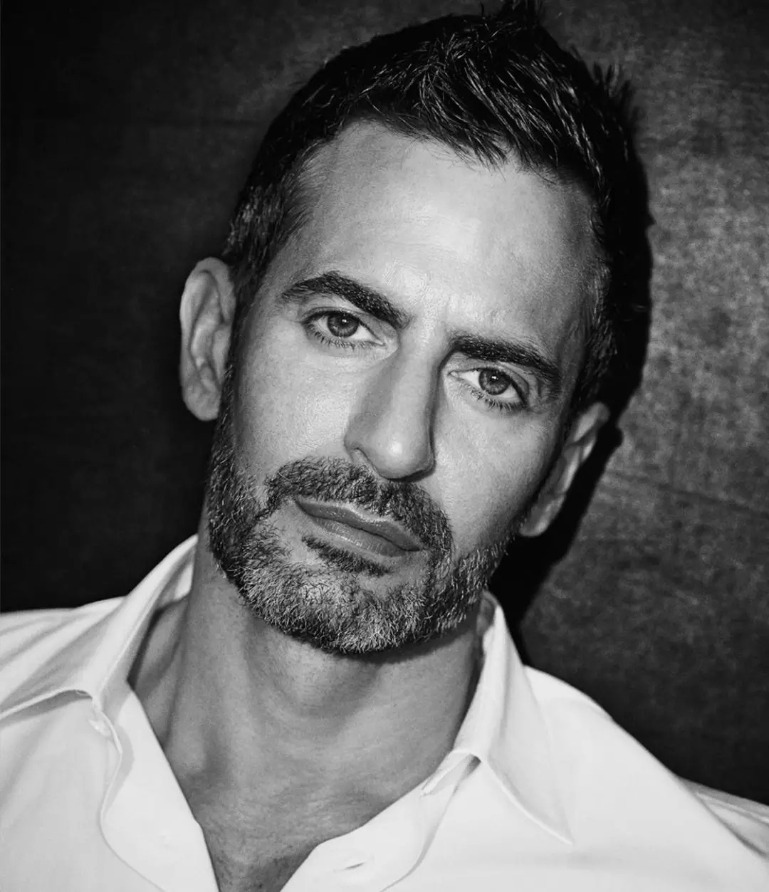 周冬雨刘雯同款毛衣,大表姐刘雯同款绿色开衫毛衣