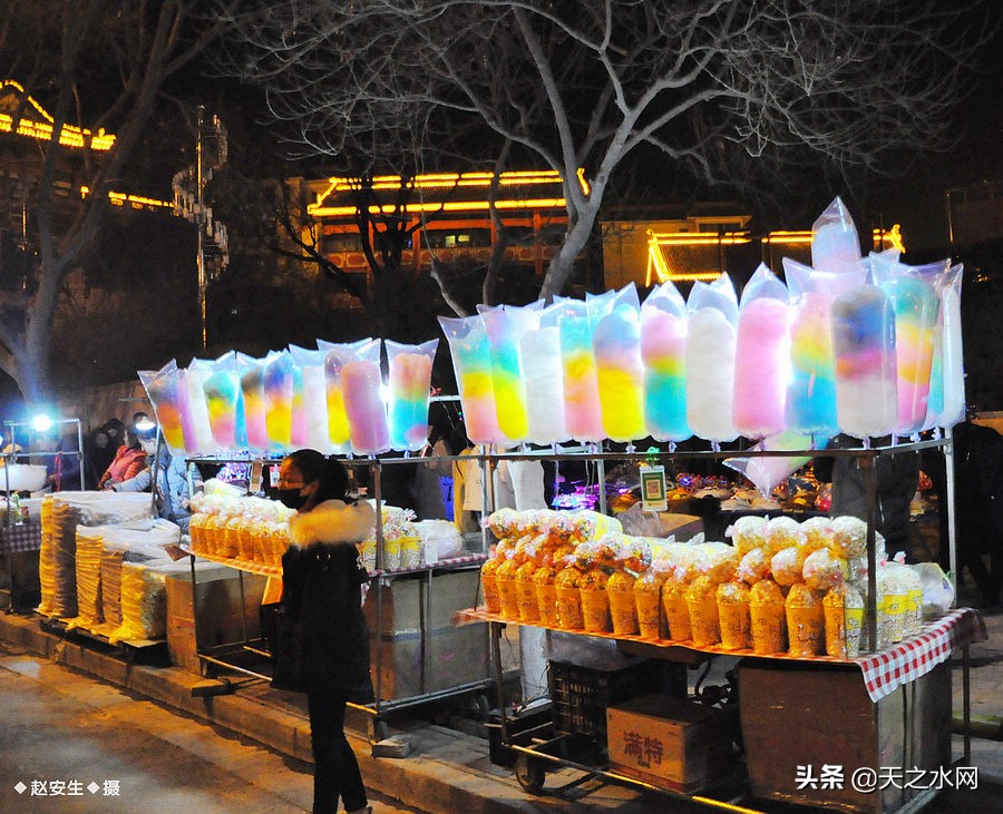 甘肃天水数万民众“上九朝观”祈福纳祥争烧头柱香!(组图)