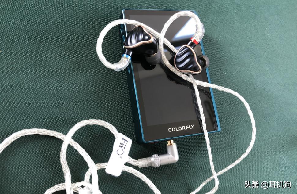 高性价比高端HiFi音乐*放播**器,稳固中国数码市场势在必行