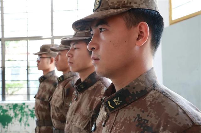 排雷英雄杜富国奖励了多少钱,排雷英雄杜富国现在的待遇如何