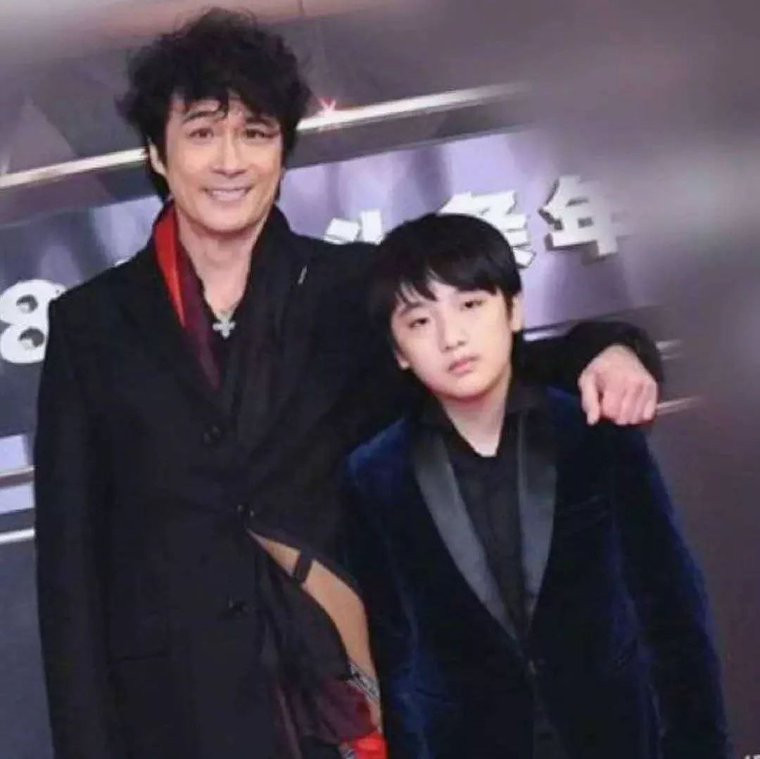 费曼森碟,费曼娱乐圈