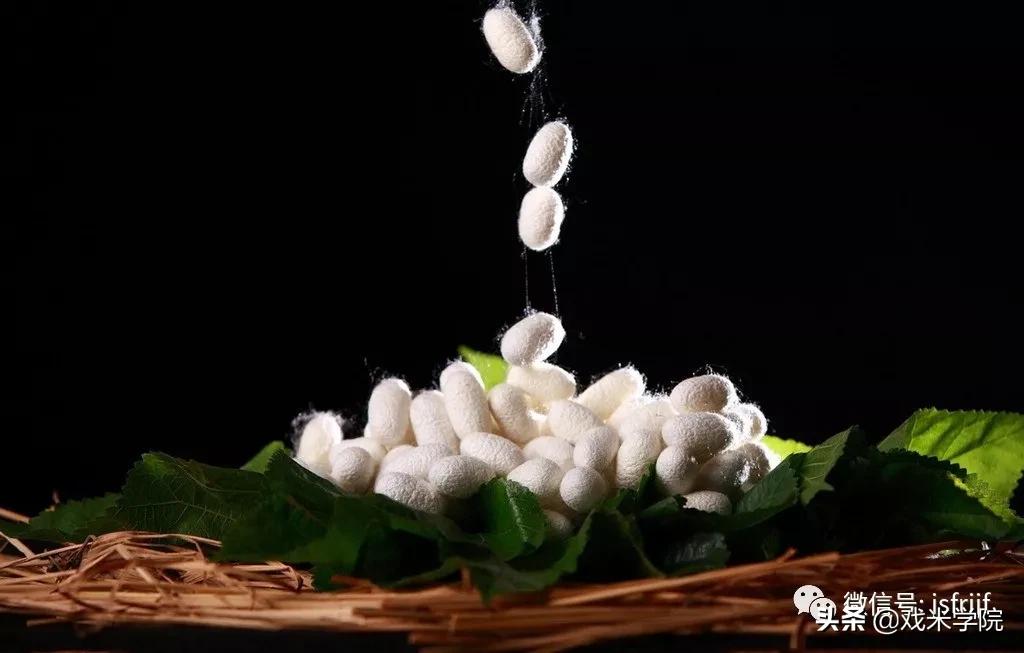 网上的南通卖的蚕丝被真假如何,怎样鉴定蚕丝被的真假