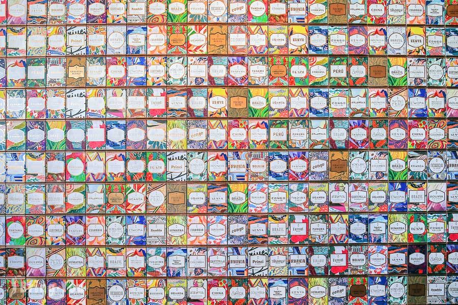 东京｜堪比艺术馆的星巴克臻选®烘培工坊樱花海中品满分咖啡