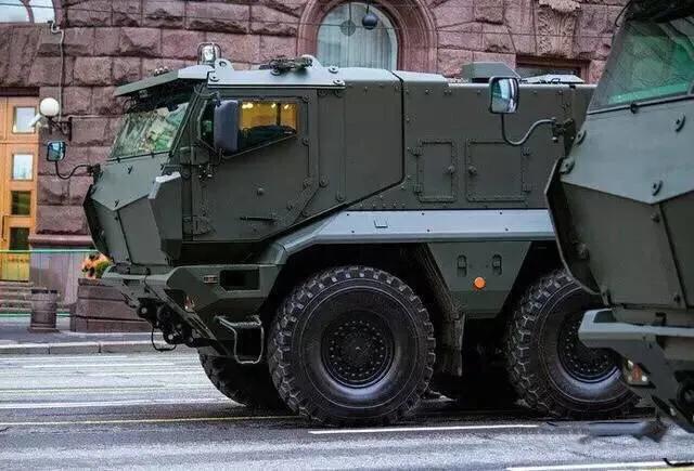 国产轮式装甲运兵车vp22,中国的vn22轮式装甲车