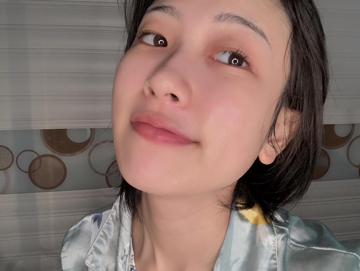 我的皮肤偏干性该怎么办,敷面膜皮肤还是干