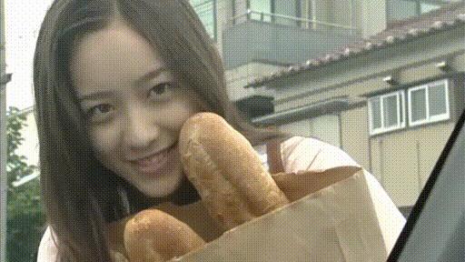 搞笑gif妹子的内心是崩溃的,搞笑gif妹子原来是个逗比