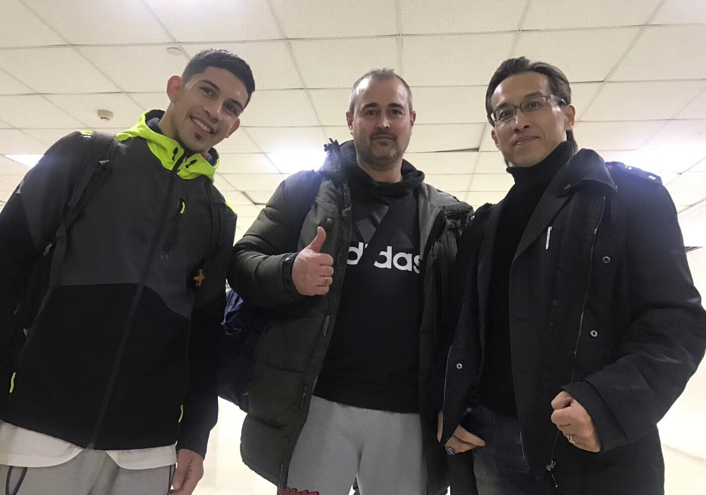 武林风走出国门17人争金腰带,中日武林风金腰带