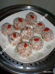 咸蛋黄糯米肉丸,咸蛋黄糯米肉丸教程广式