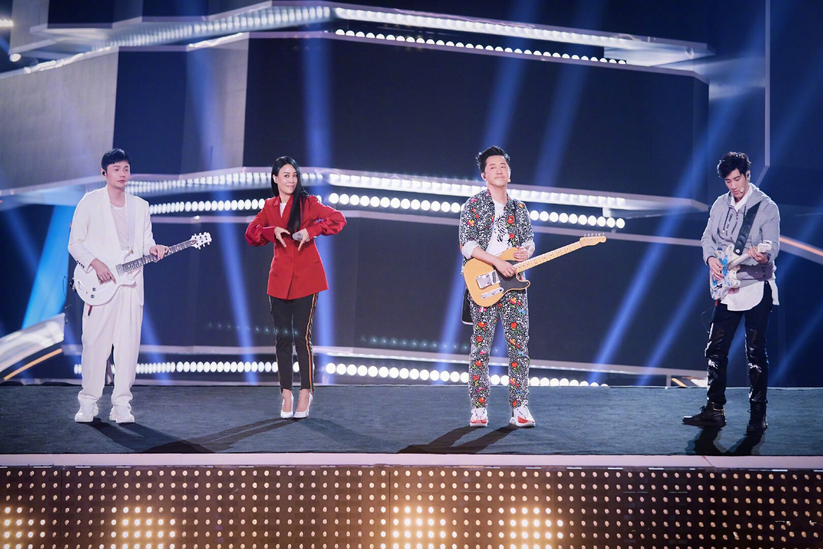 梁博中国好声音夺冠之夜,中国好声音2019小梁博