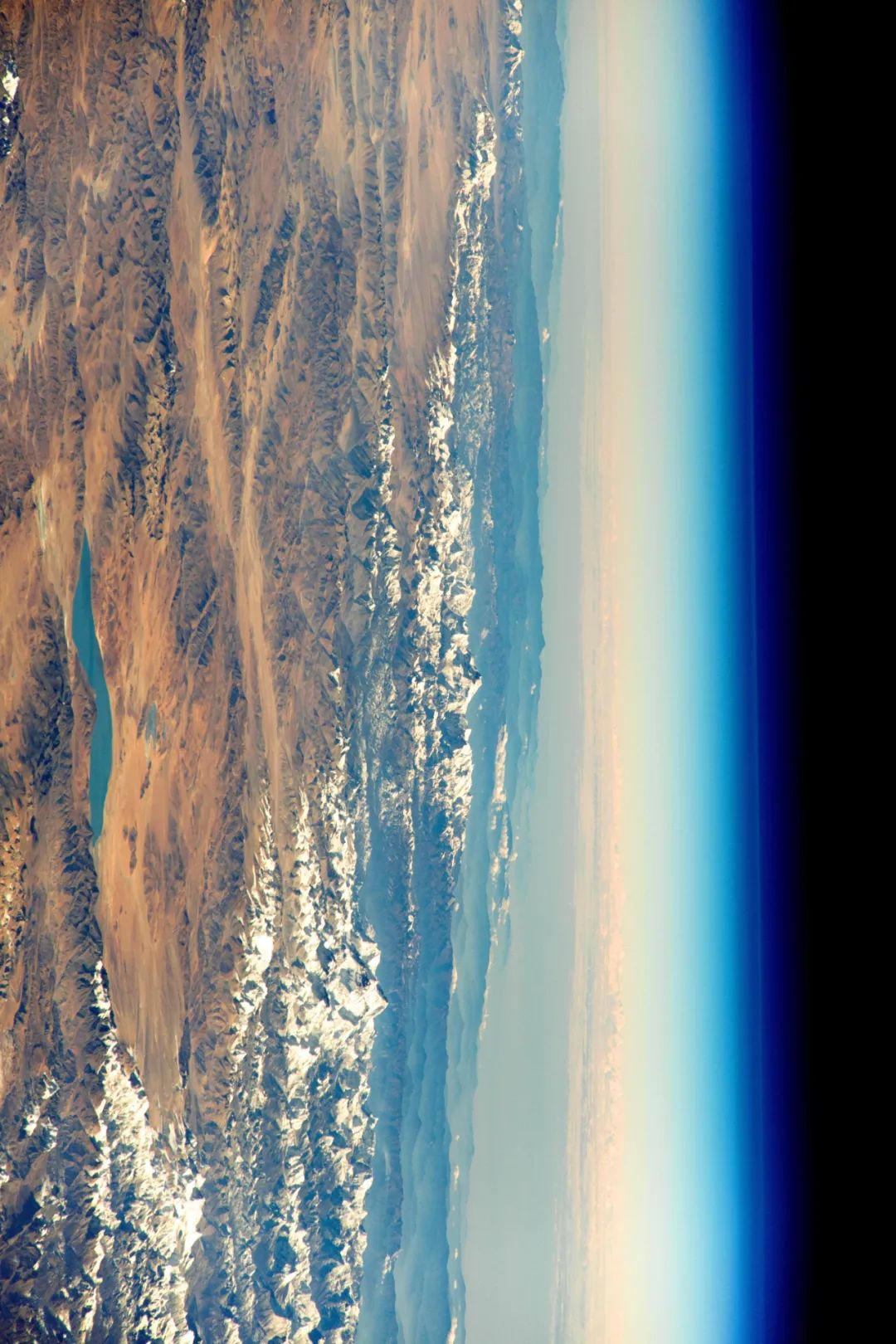 地球走向何处,地球南北极通往何处视频