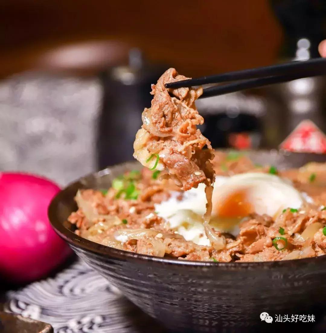 5折开吃！穿和服吃日料の居酒屋，一进门就回本