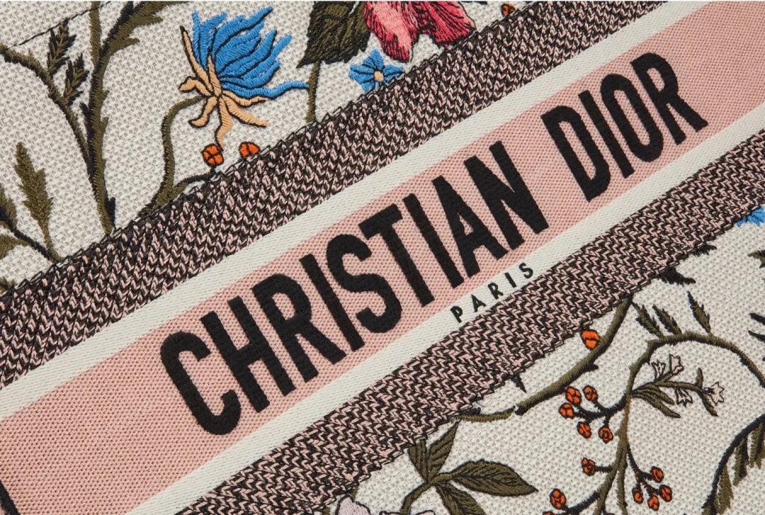 挚爱520的浪漫惊喜，各大品牌带着“爱意”甜蜜来袭