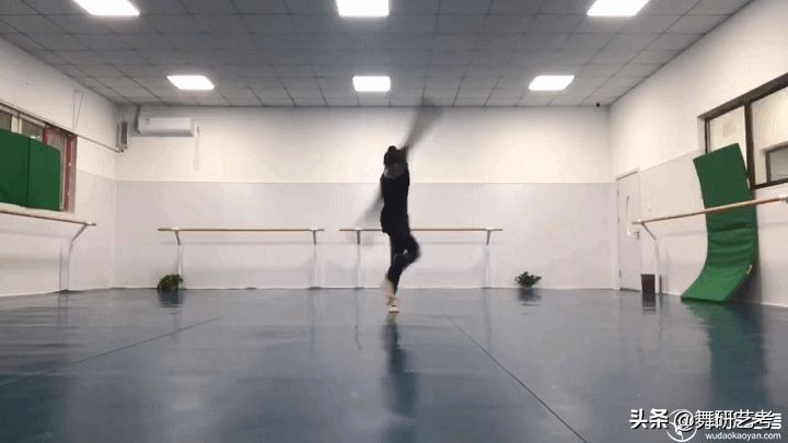 只有内心强大了才能冲破一切阻碍,只有自己内心强大才能不被伤害