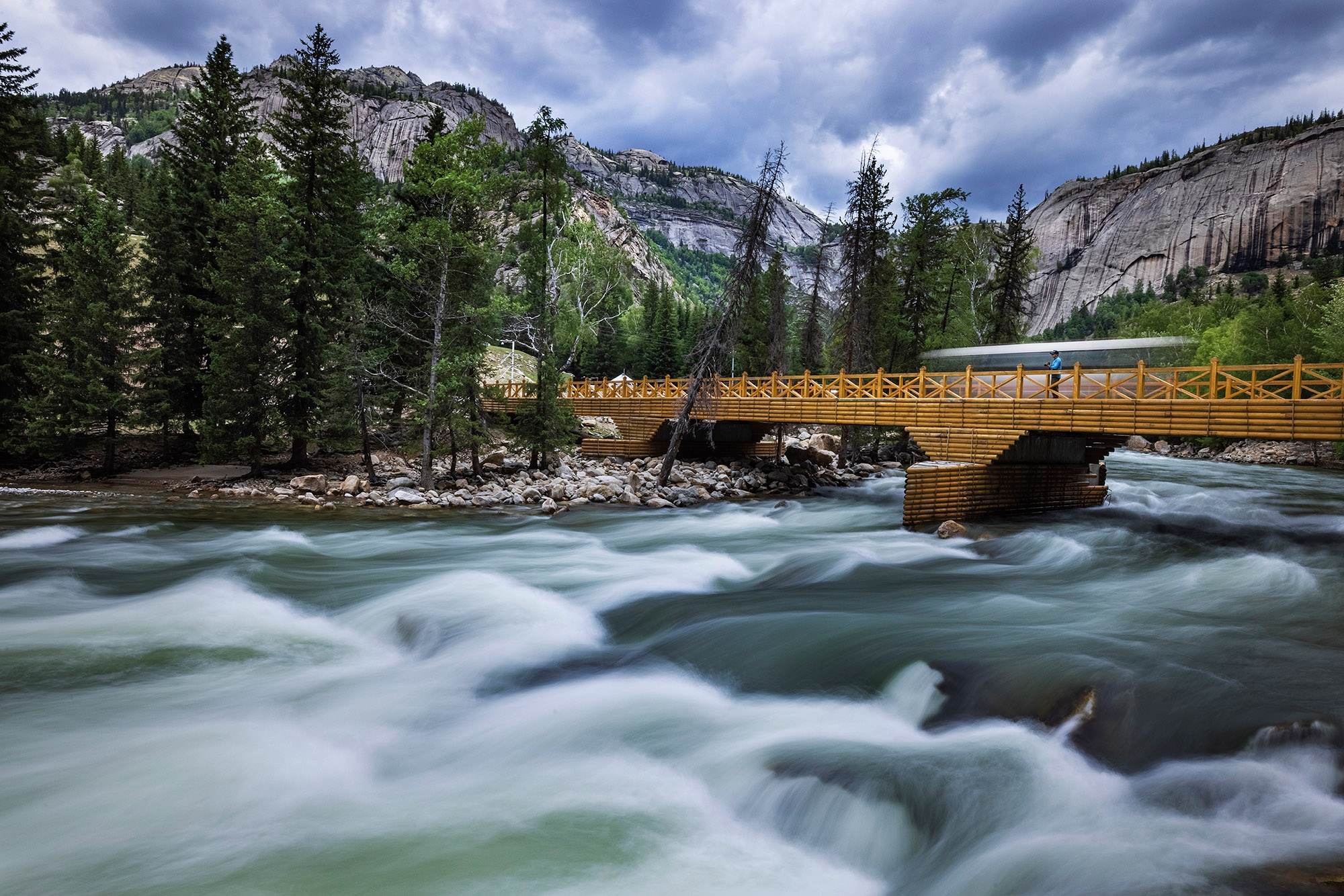 eosr5适合风光摄影吗,eosr和r5哪个拍视频好