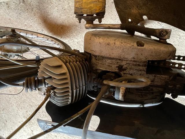 早年爱车族玩啥：幸福250与单缸屁驴子，当年太拉风了