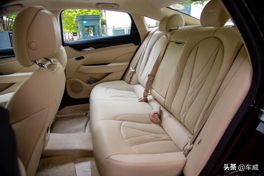 别克新君越的行驶质感怎么样,别克君越尊贵版空间