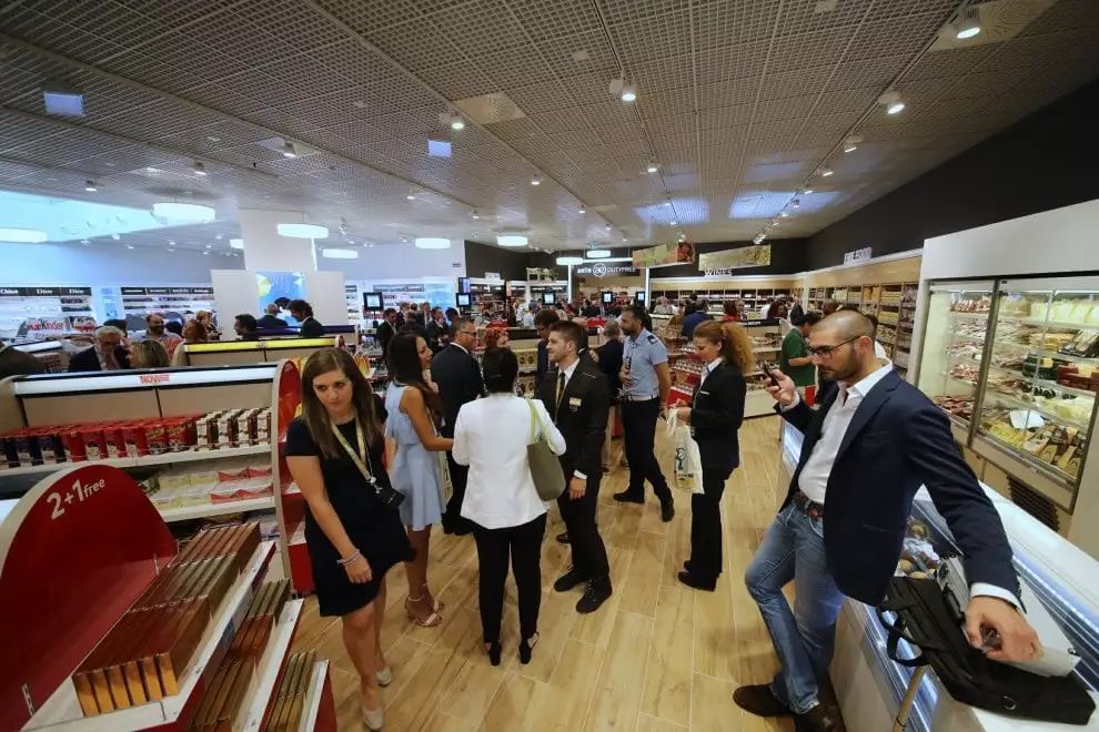 机场免税店真的比外面便宜吗,法国机场免税店雅诗兰黛便宜吗