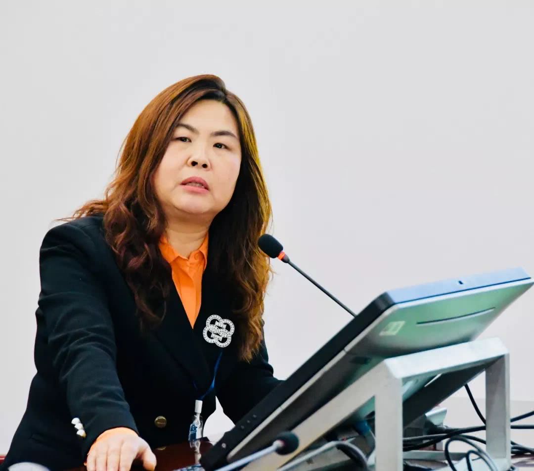 新浪微博文图直播ACT国际课程联盟成立大会