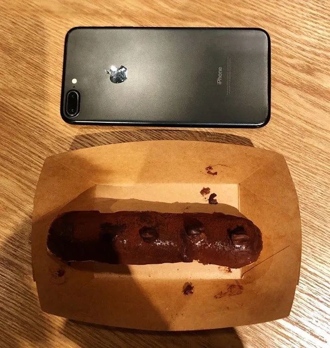 到全国最大的面包店，感受不要脸；吃牛角包之神，练习翻白眼