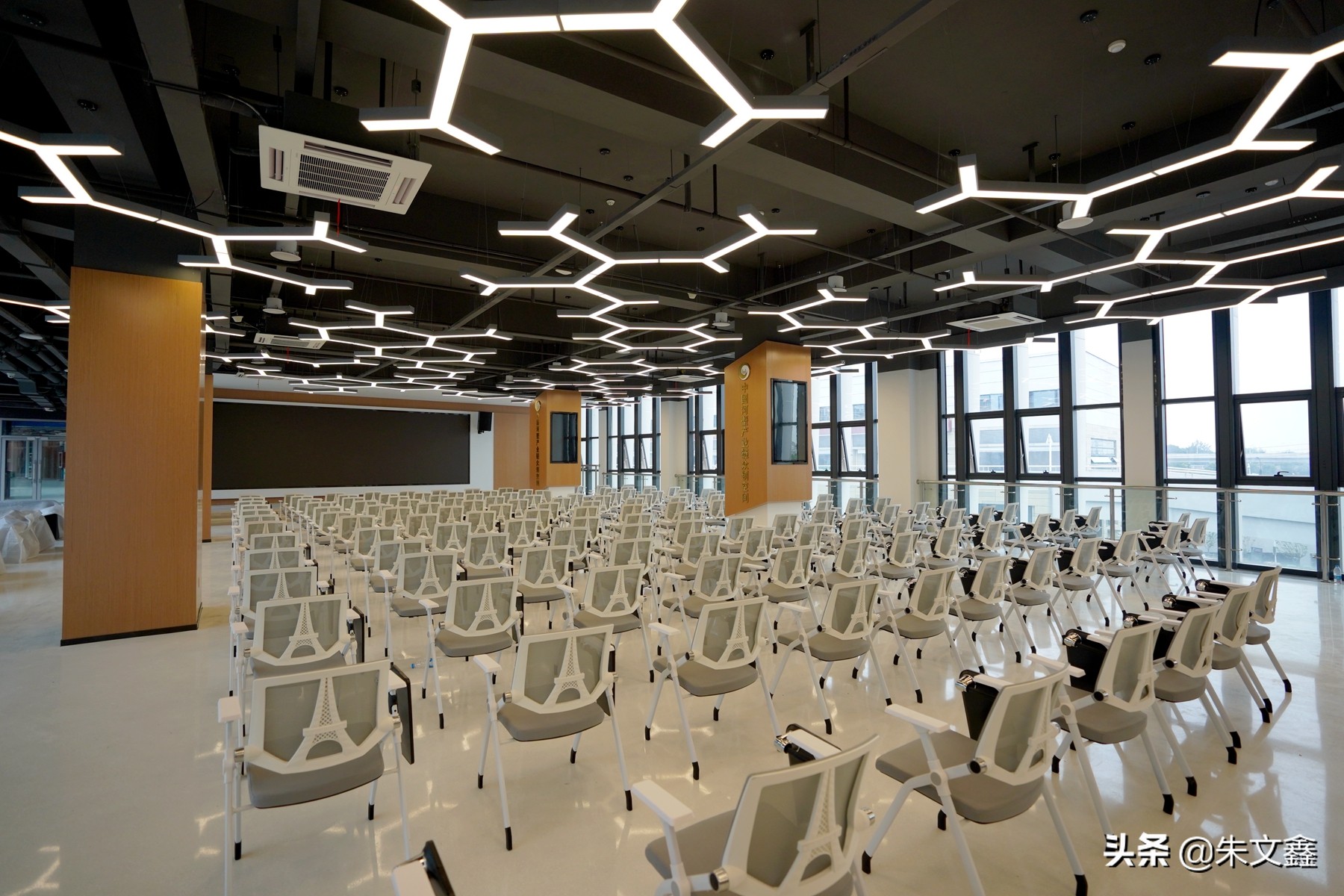 南京固城湖螃蟹市场在什么路上,南京固城湖螃蟹推介会举行