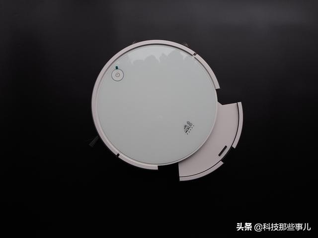 铲屎官不再抓耳挠腮的福利,千元扫地机器人小狗R30上手体验