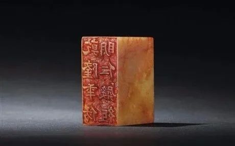 揭开田黄石神秘的面纱,走进田黄石的神秘面纱