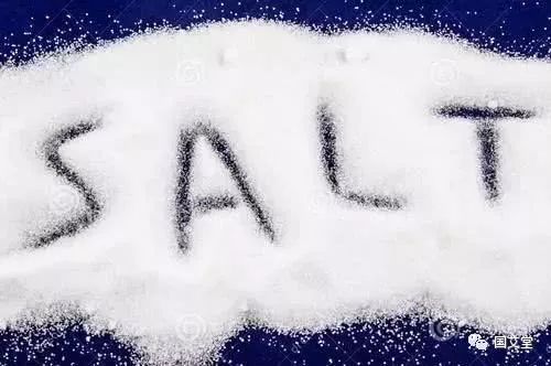 睡前泡脚是防脚寒的养生妙方,人泡脚的养生方法