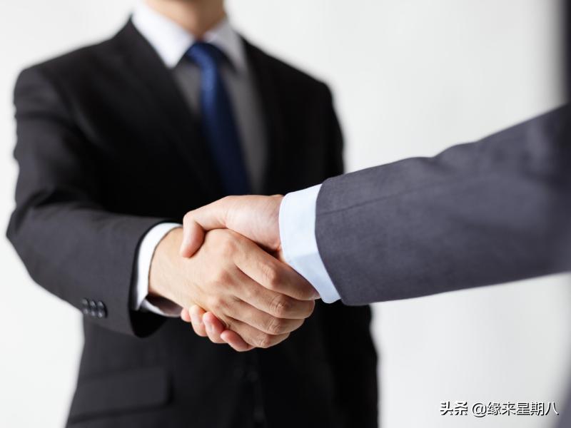 抱拳礼的动作标准是右掌左拳,抱拳礼男子右掌左拳什么意思