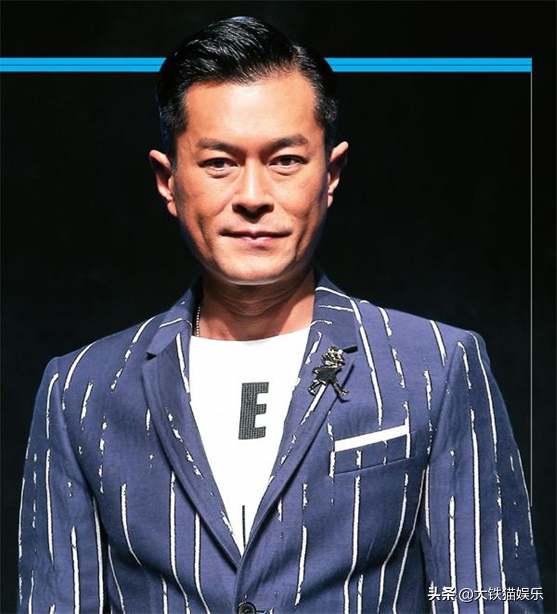 有酒窝的“大叔”只服这4位，不仅笑起来甜，辨识度高，还特耐老