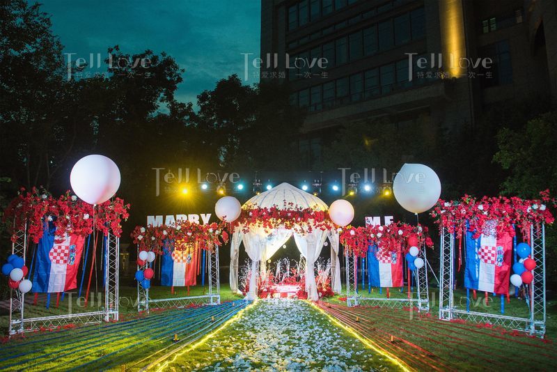 最佳十种浪漫求婚方式,怎么求婚浪漫简单又好看视频