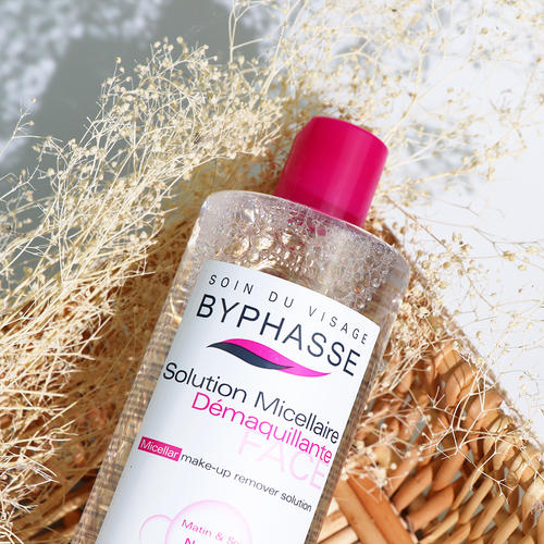 什么牌子的卸妆水好用卸得干净,要想素颜好看