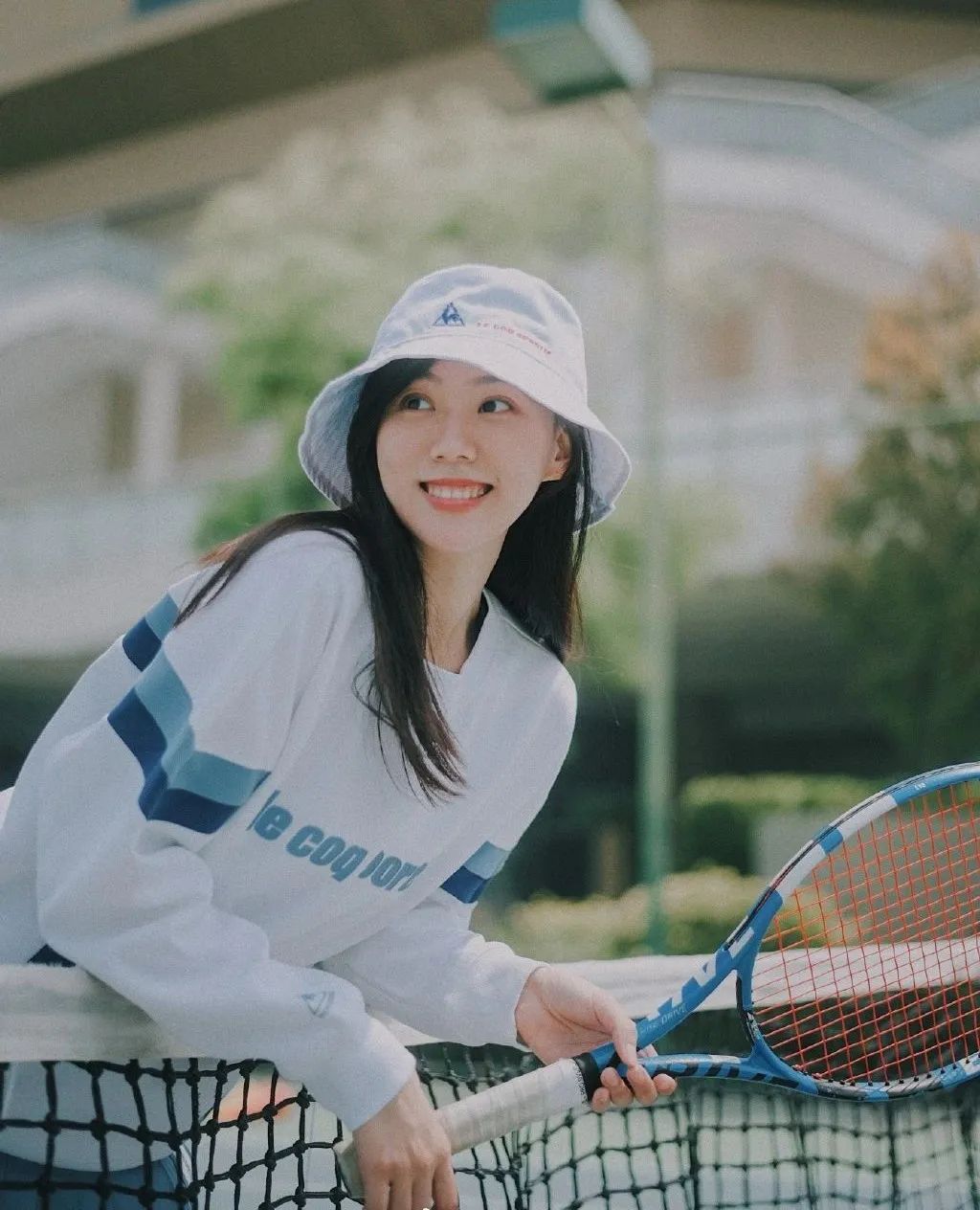 不露胸,不卖肉!照样圈粉百万!这才是最该被吹爆的真女神好吗