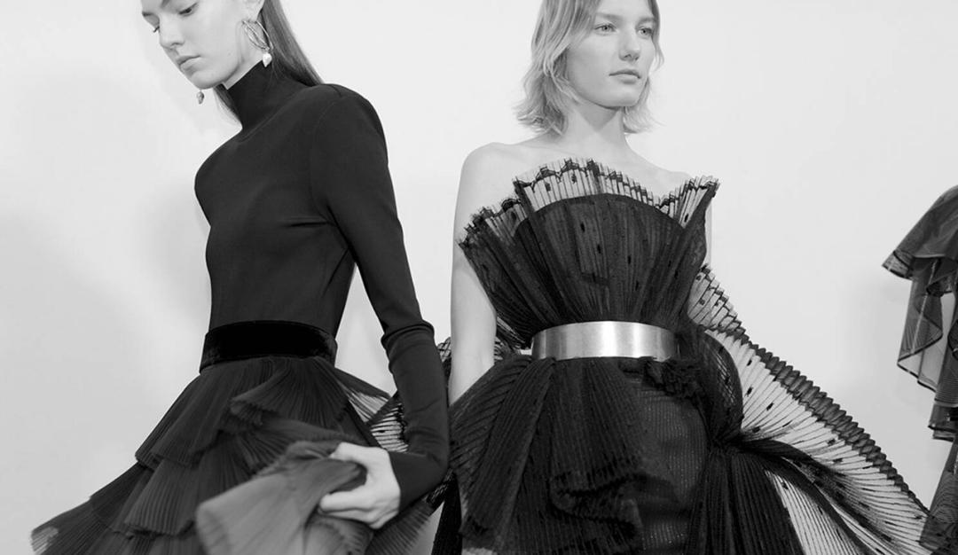 那个给Chloé设计出小猪包的设计师居然被Givenchy炒鱿鱼了