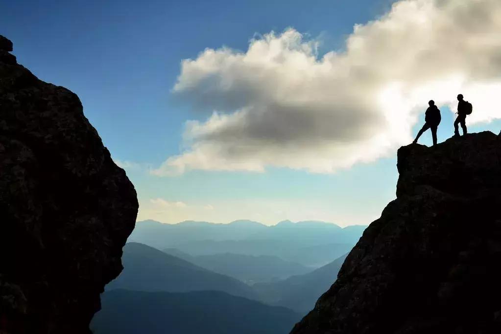 为什么单词合在一起不知道意思了,为什么有的单词明明认识却听不懂