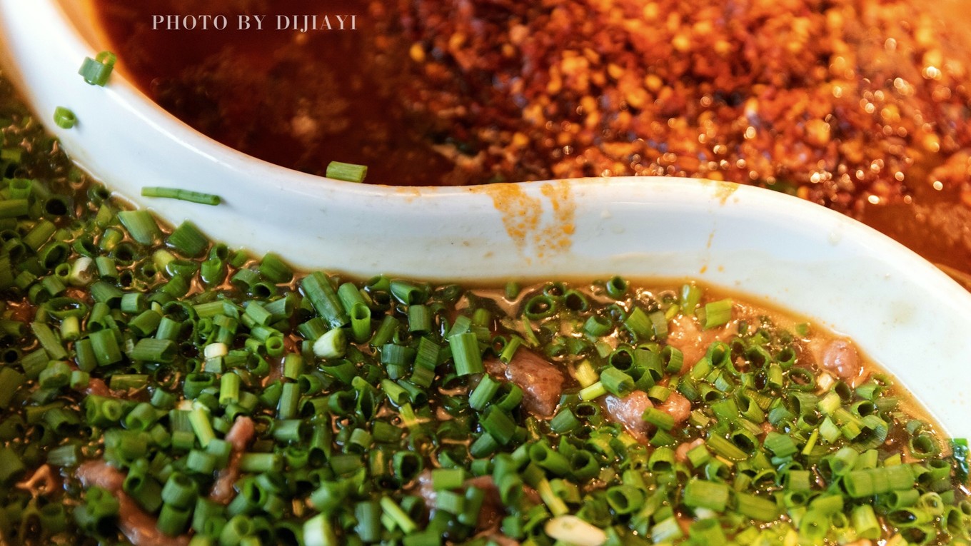 成都人气最旺的网红美食了解一下,成都万年场美食网红店