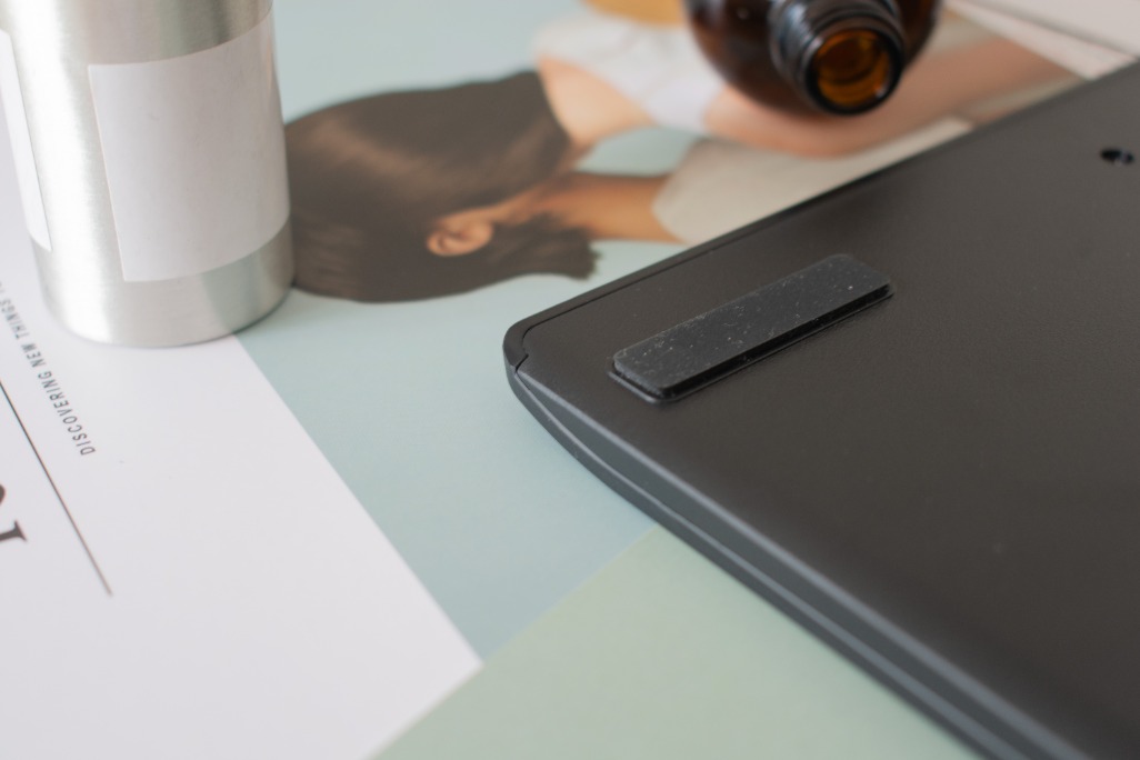 高漫1060pro数位板手机绘画,文彩1060plus和高漫1060pro哪个好