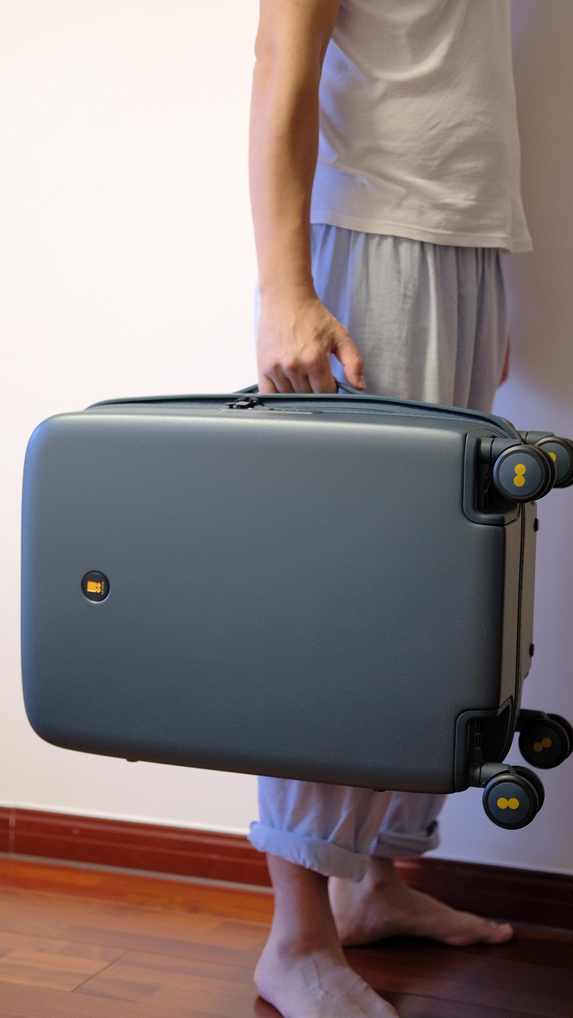 地平线八号旅行箱旗舰版,地平线8号和90分旅行箱哪个好看