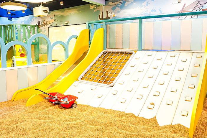 9.9元淘气堡单次游玩,乐多王国儿童室内主题乐园门票